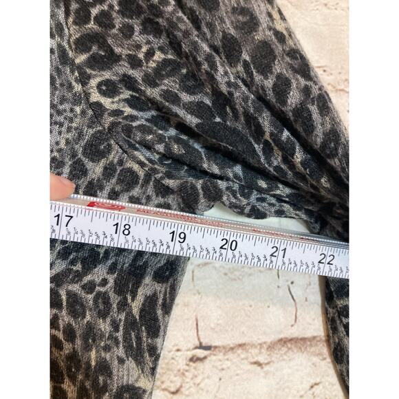 New Directions Sweater Dress Womens XL Gray Cheetah Leopard Cowl Neck Stretch - Picture 9 of 14